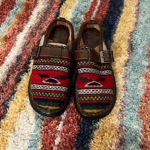 Amazing Børn Aztec Kilim Clogs, size 10